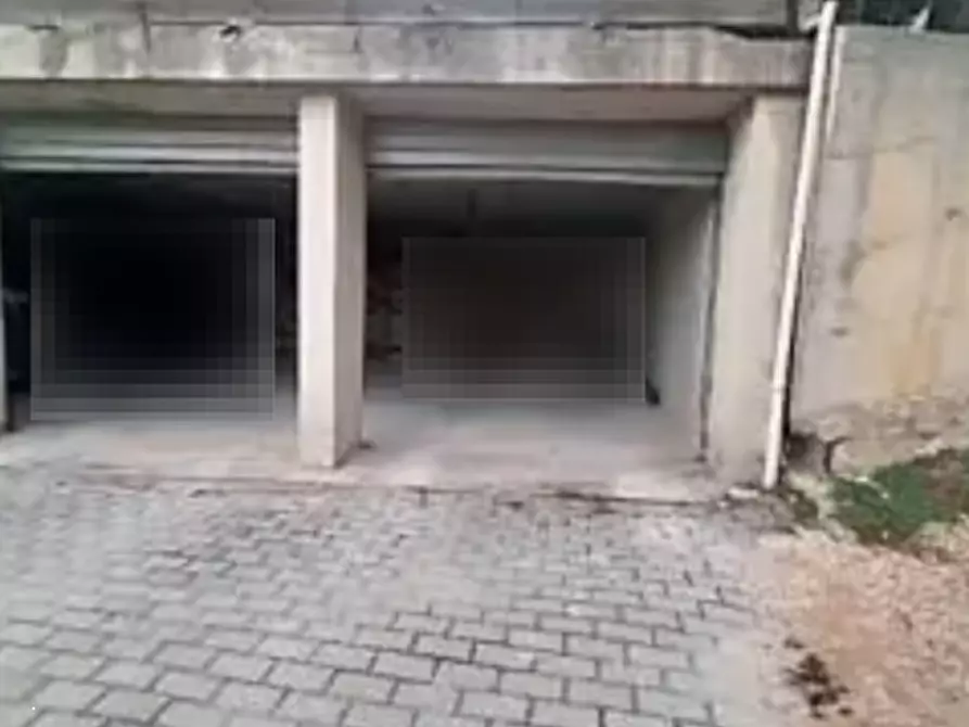 Immagine 1 di Garage in vendita  in Via Elpidiense Sud a Montegranaro