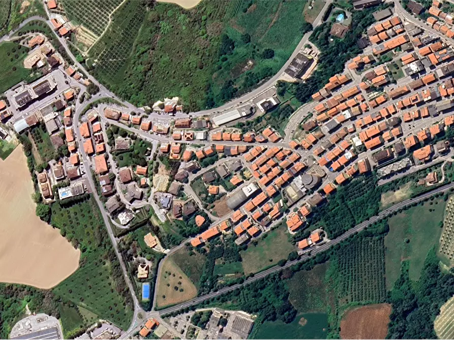 Immagine 9 di Garage in vendita  in Via Elpidiense Sud a Montegranaro