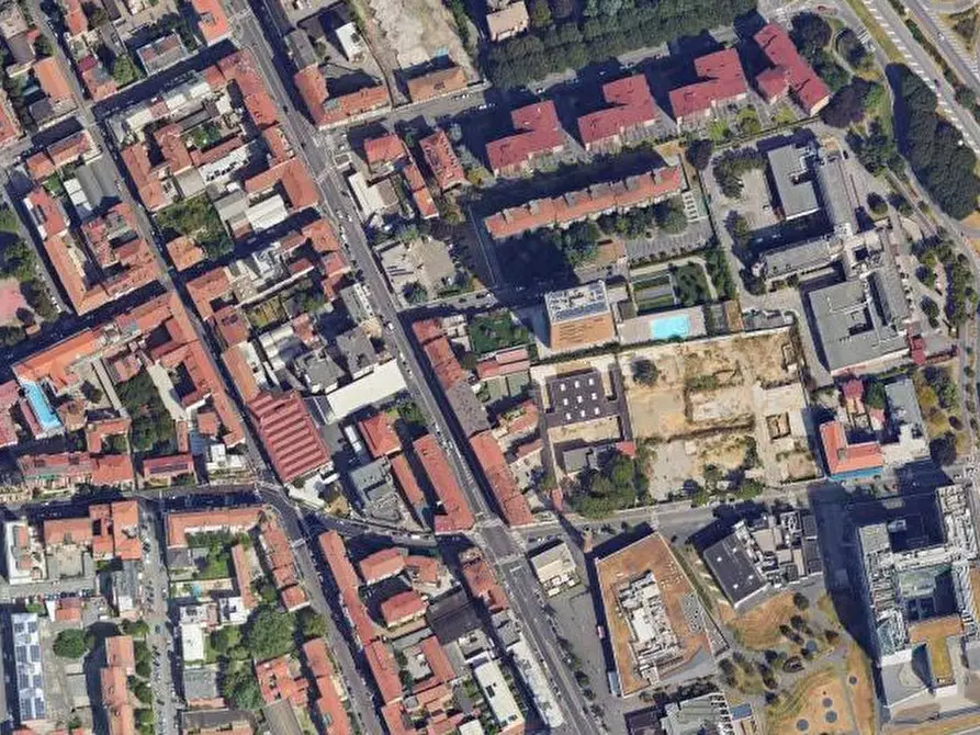 Immagine 4 di Garage in vendita  in Via Carlo Imbonati a Milano