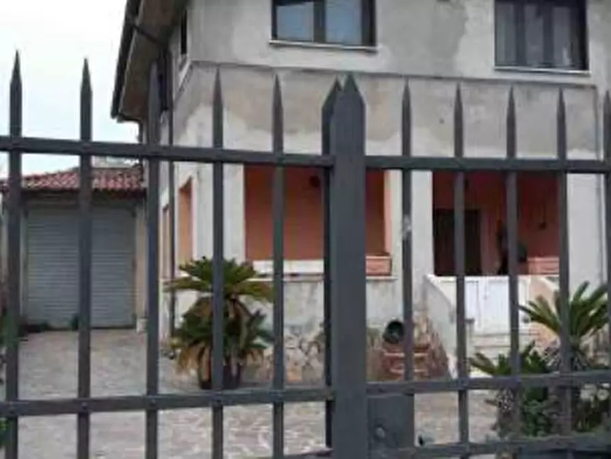 Immagine 3 di Appartamento in vendita  in Via Vittorio Gauthier a Fiumicino