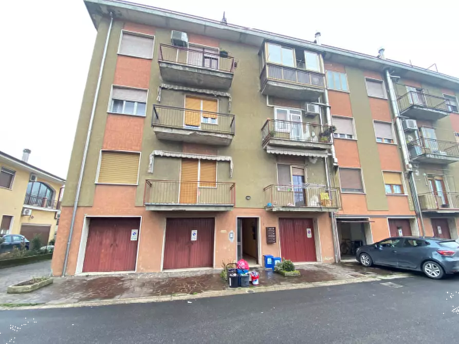 Immagine 2 di Appartamento in vendita  in  via Piave  a Marmirolo