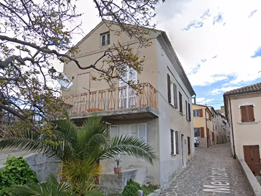 Immagine 3 di Casa indipendente in vendita  in Via Mentana a Montegiorgio