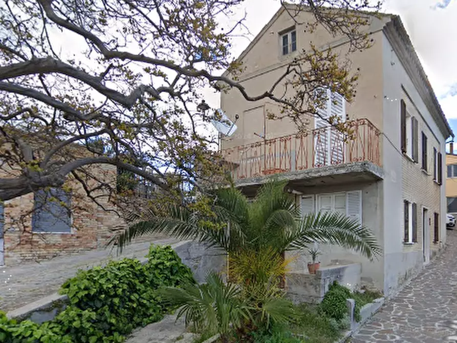 Immagine 4 di Casa indipendente in vendita  in Via Mentana a Montegiorgio