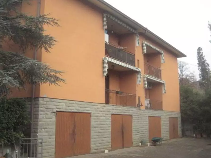 Immagine 2 di Garage in vendita  in Via Rimondello a Monteveglio