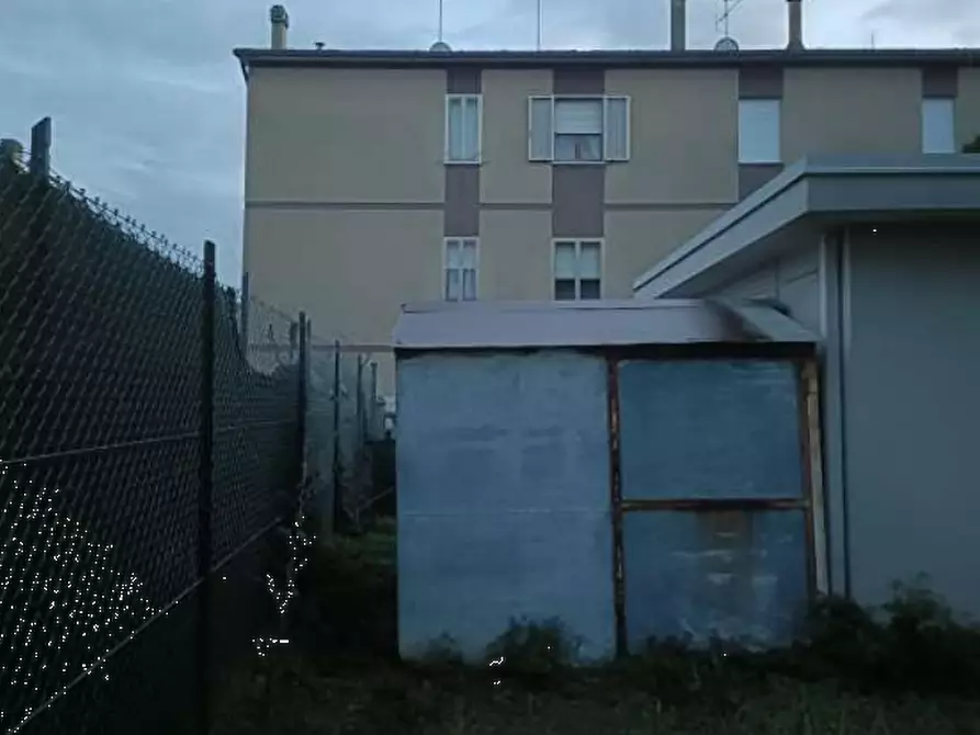 Immagine 5 di Magazzino in vendita  in Via Marche a Fermo