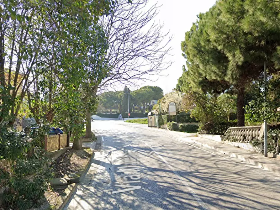 Immagine 6 di Magazzino in vendita  in Via Marche a Fermo