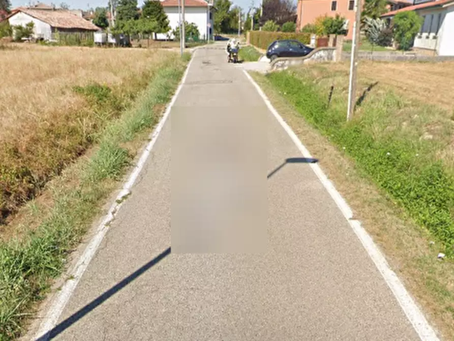 Immagine 5 di Terreno edificabile in vendita  in Via Casa Rossa a Giavera Del Montello