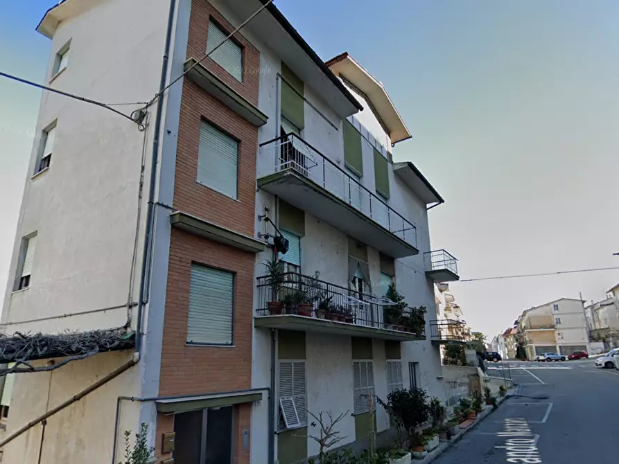 Immagine 13 di Appartamento in vendita  in Via Alessandro Manzoni a Montegranaro