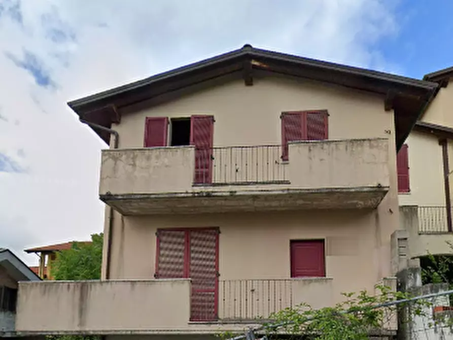 Immagine 2 di Appartamento in vendita  in Via Celso Tonucci a Fossombrone