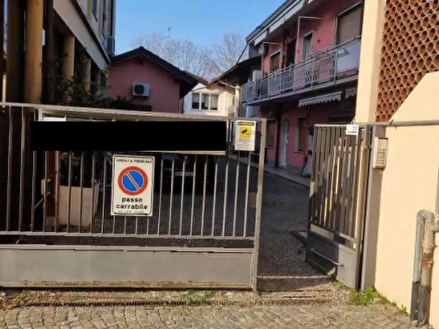 Immagine 3 di Appartamento in vendita  in Piazza Indipendenza a Parabiago