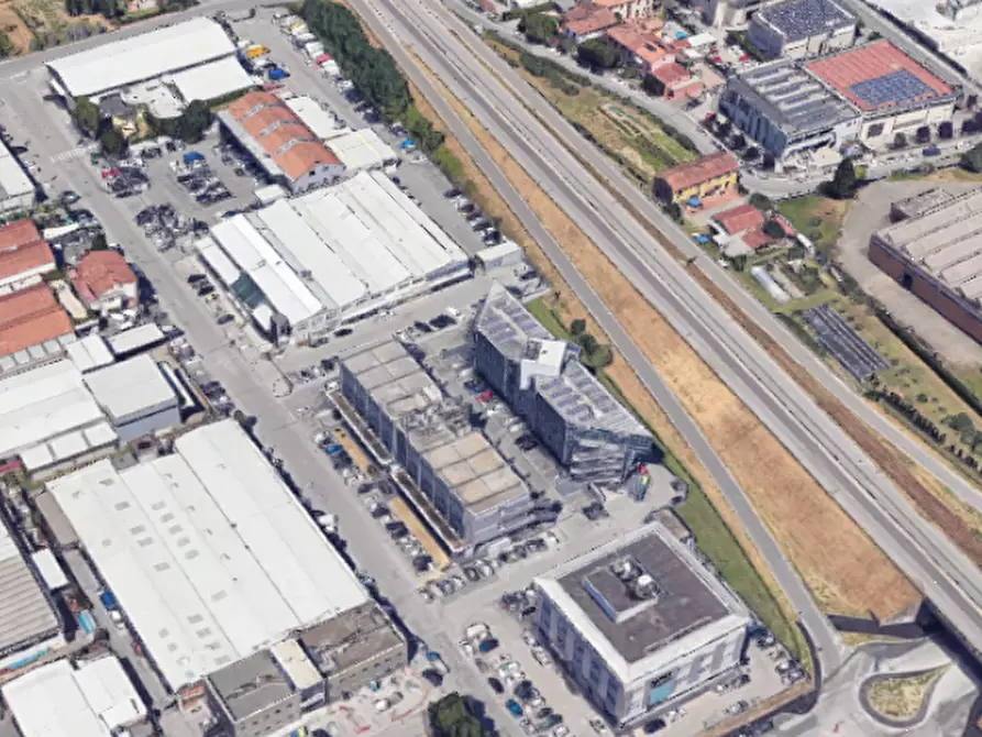 Immagine 7 di Posto auto in vendita  in Via Luigi Galvani a Pistoia