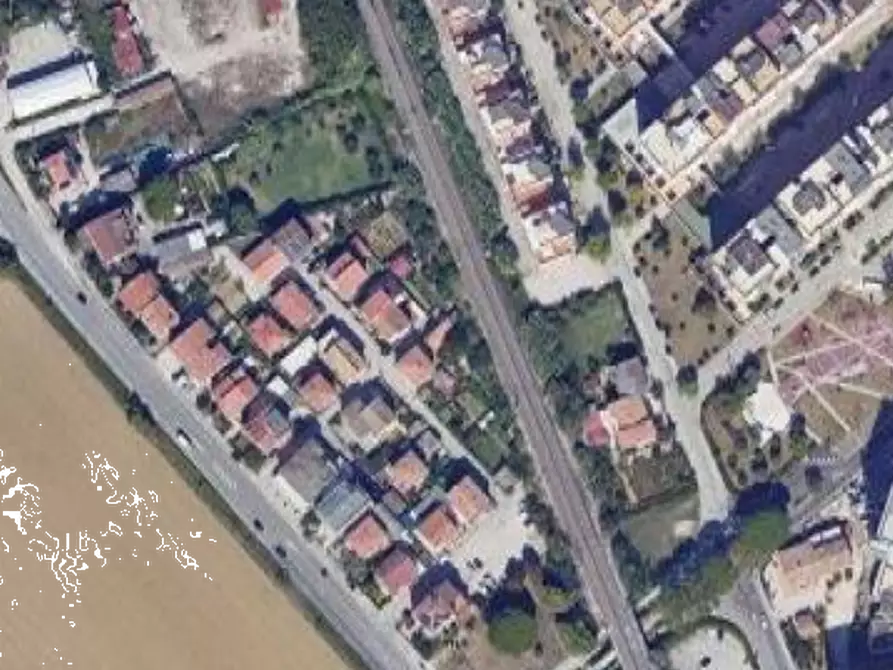 Immagine 28 di Appartamento in vendita  in Via Tommaso Salvadori Paleotti a Fermo