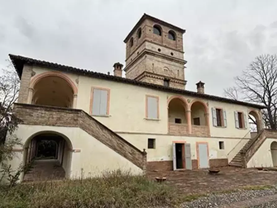 Immagine 1 di Hotel in vendita  in Via Palazzina a Sant'ippolito