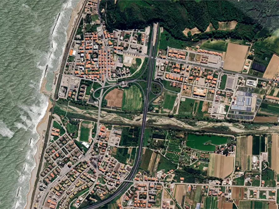 Immagine 18 di Appartamento in vendita  in Via Alessandro Manzoni  a Pedaso