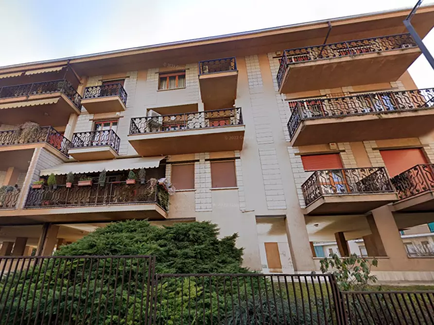 Immagine 3 di Appartamento in vendita  in Corso Milano a Asti