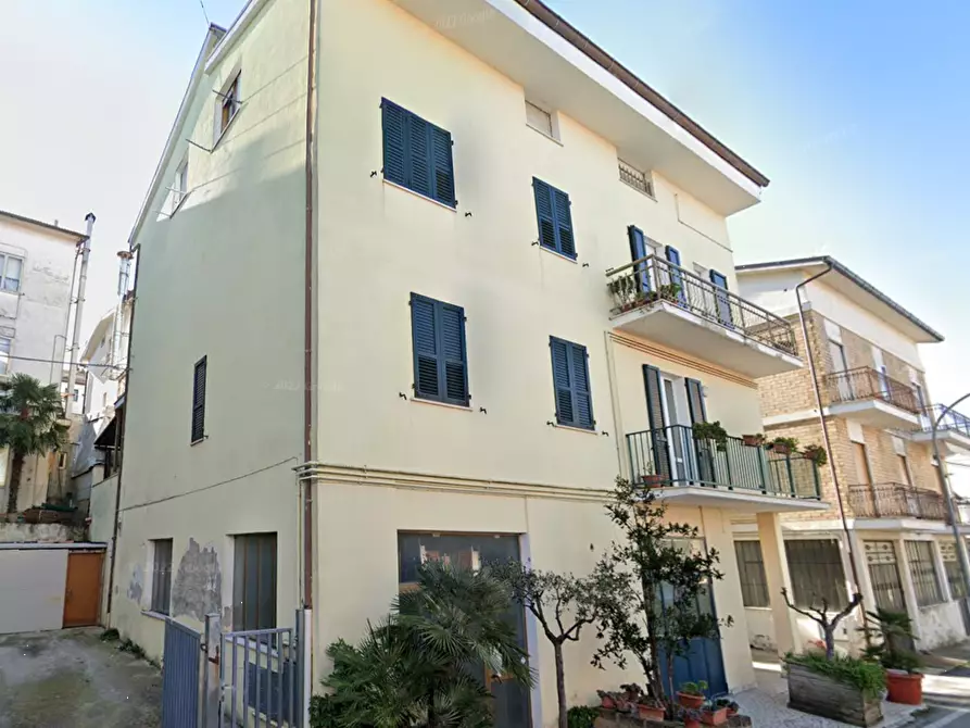 Immagine 11 di Laboratorio in vendita  in Via Alessandro Manzoni  a Montegranaro