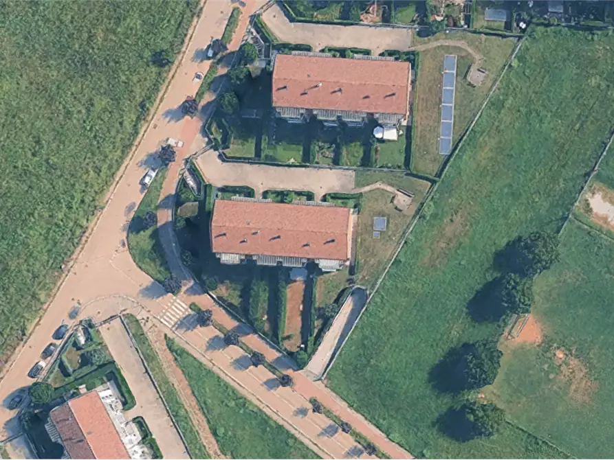 Immagine 12 di Garage in vendita  in Via Giacinto Giordano a Chieri