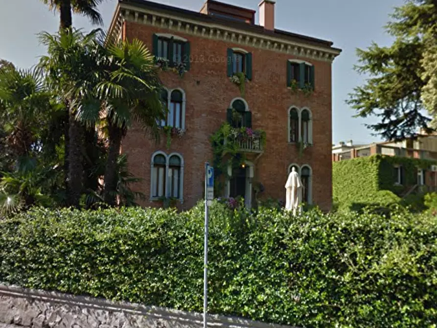 Immagine 4 di Stabile in vendita  in Via Lazzaro Mocenigo a Venezia