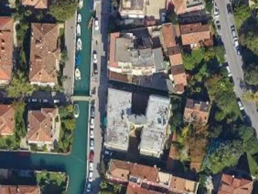 Immagine 13 di Stabile in vendita  in Via Lazzaro Mocenigo a Venezia