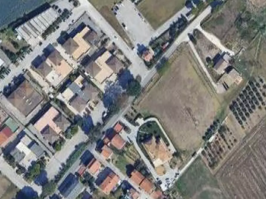 Immagine 12 di Ufficio in vendita  in Via Enrico De Nicola a Sant'elpidio A Mare