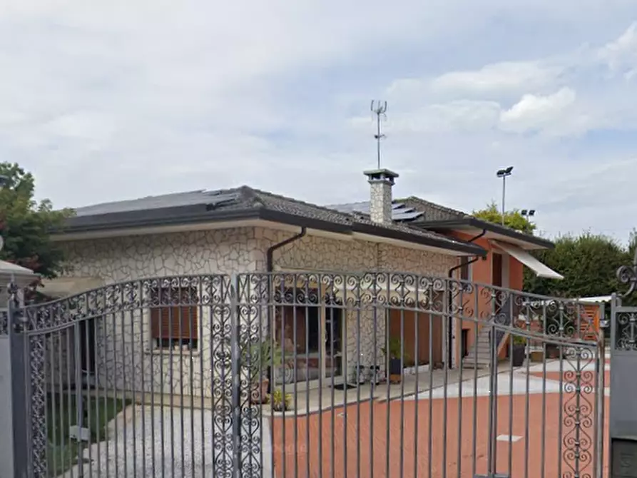 Immagine 9 di Casa indipendente in vendita  in Via Roma a Montegaldella