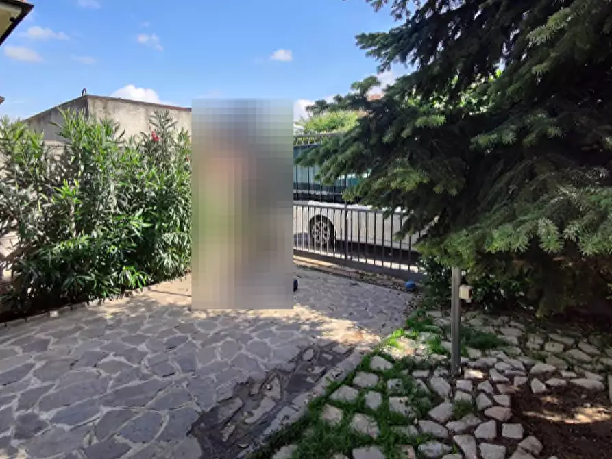 Immagine 3 di Villa in vendita  in Via Damiano Chiesa a Nerviano