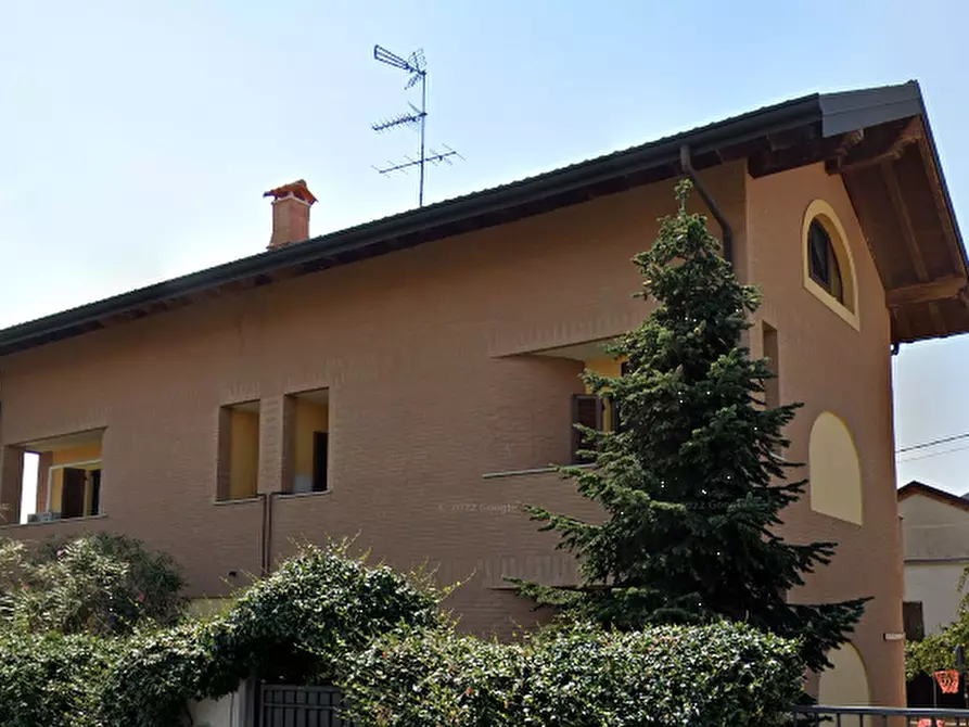 Immagine 11 di Villa in vendita  in Via Damiano Chiesa a Nerviano