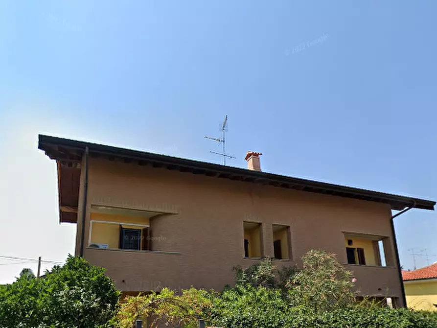 Immagine 12 di Villa in vendita  in Via Damiano Chiesa a Nerviano