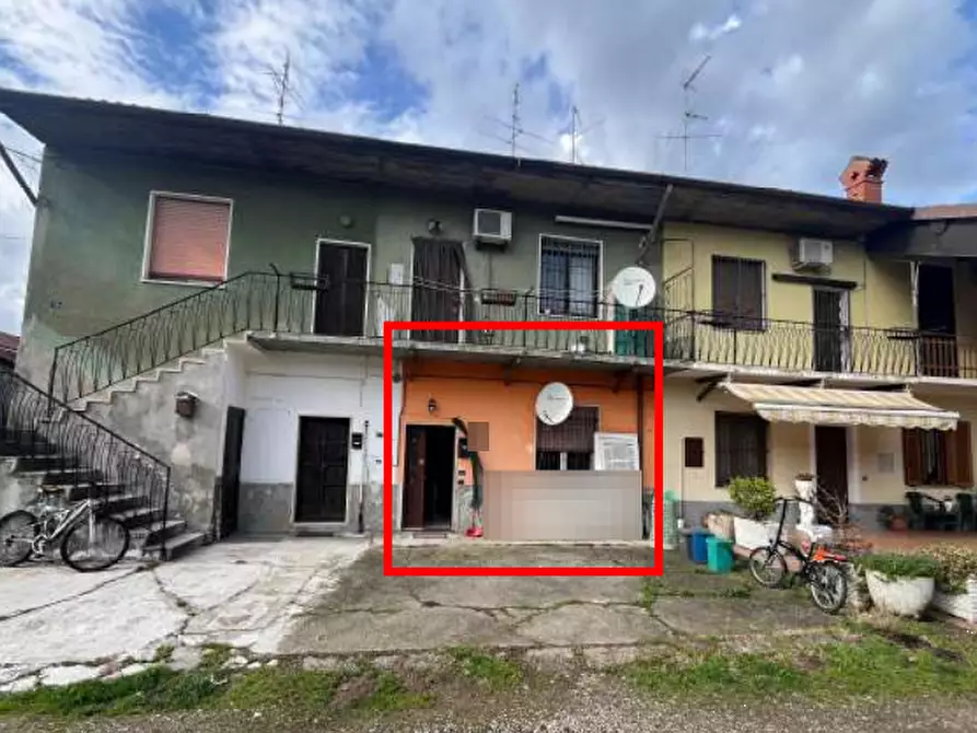 Immagine 2 di Appartamento in vendita  in Via Ernesto Parini a Corbetta