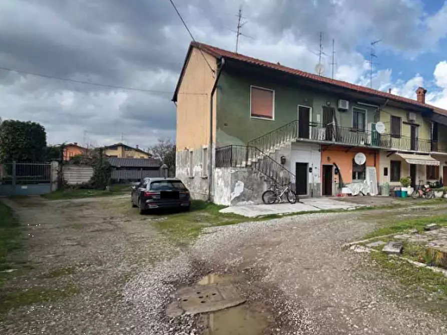 Immagine 3 di Appartamento in vendita  in Via Ernesto Parini a Corbetta