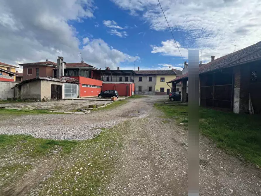 Immagine 4 di Appartamento in vendita  in Via Ernesto Parini a Corbetta