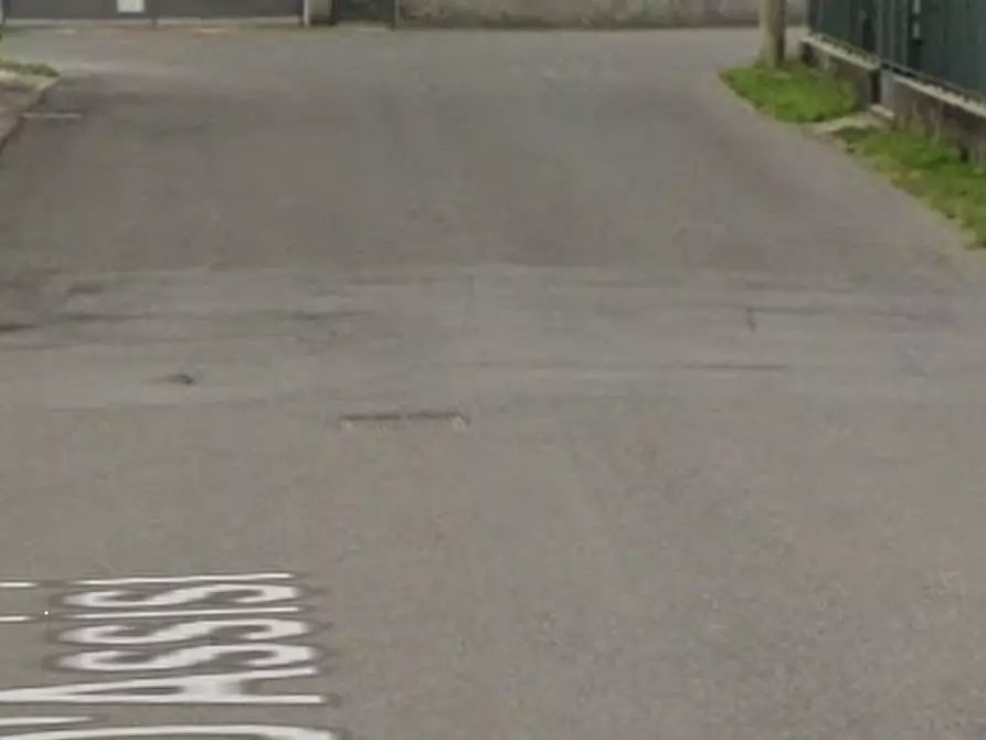 Immagine 8 di Garage in vendita  in Via San Francesco d'Assisi a Giussano