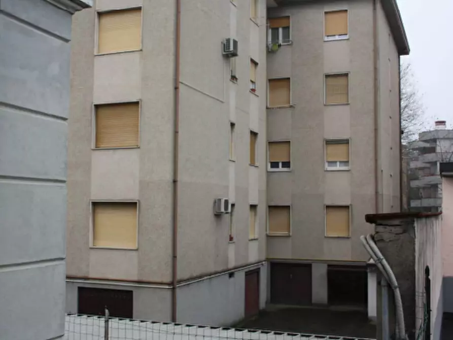 Immagine 7 di Appartamento in vendita  in  Via Giacomo Leopardi a Treviglio