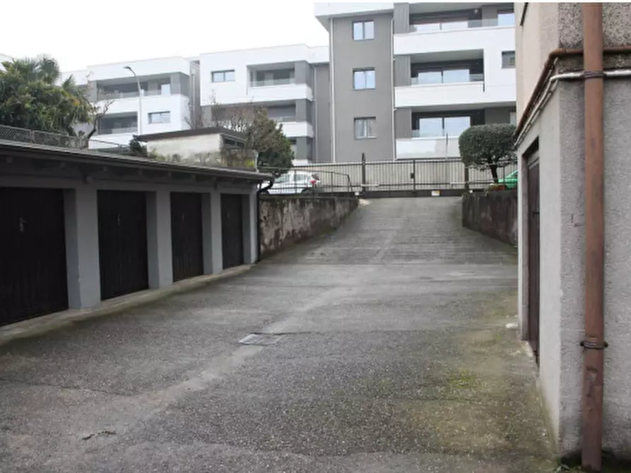 Immagine 3 di Appartamento in vendita  in  Via Giacomo Leopardi a Treviglio