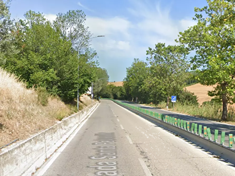 Immagine 11 di Laboratorio in vendita  in Via Contrada Santa Petronilla a Fermo