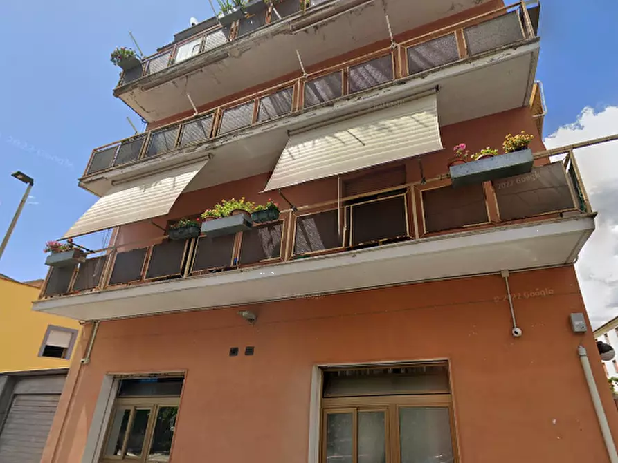 Immagine 10 di Appartamento in vendita  in Via Giulio Cesare a Aprilia