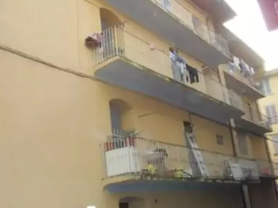 Immagine 1 di Appartamento in vendita  in Via S. Pietro a Alzano Lombardo