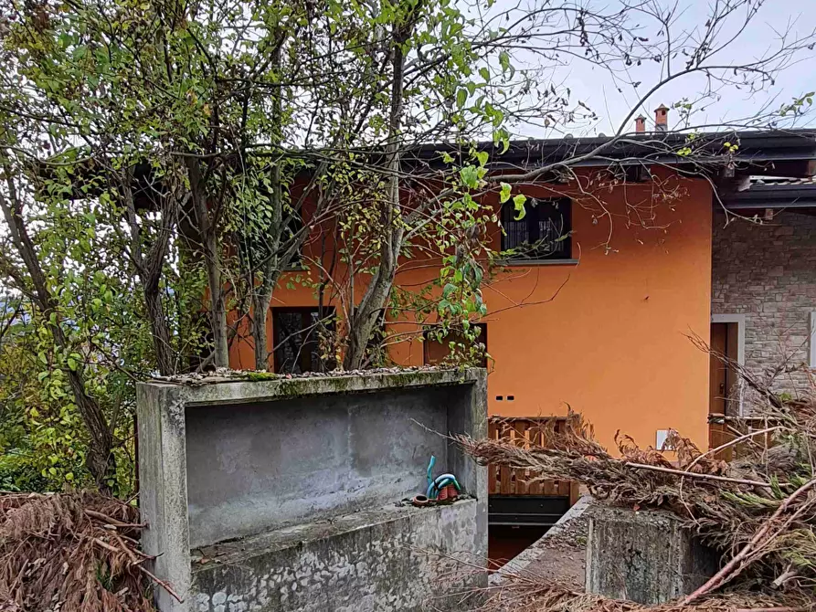 Immagine 6 di Appartamento in vendita  in Via Camarelli a San Giovanni Bianco