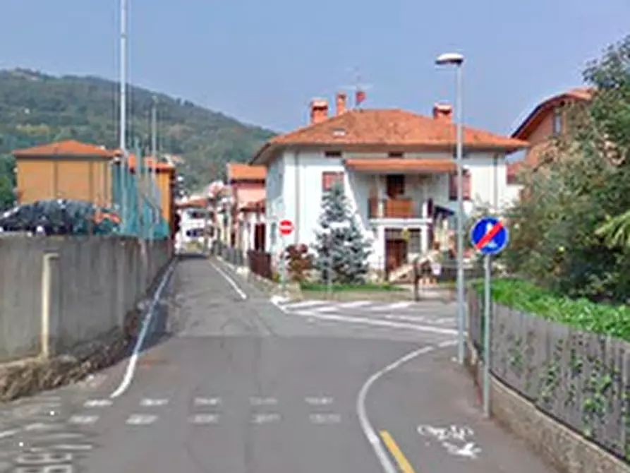 Immagine 11 di Appartamento in vendita  in Via Giuseppe Giusti  a Castelli Calepio