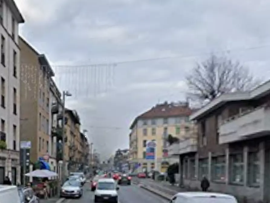 Immagine 3 di Garage in vendita  in Via Carlo Imbonati a Milano