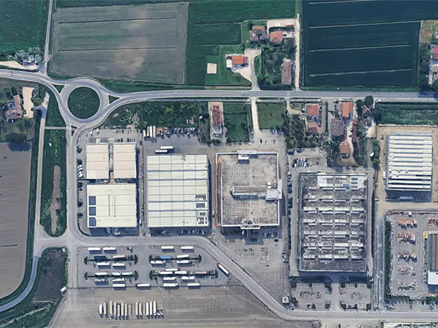 Immagine 7 di Laboratorio in vendita  in Via dell'Industria  a Cervia