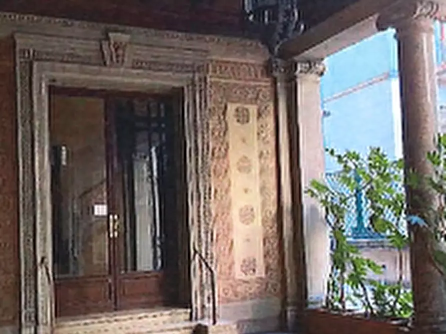 Immagine 14 di Appartamento in vendita  in Via Giosuè Carducci a Milano