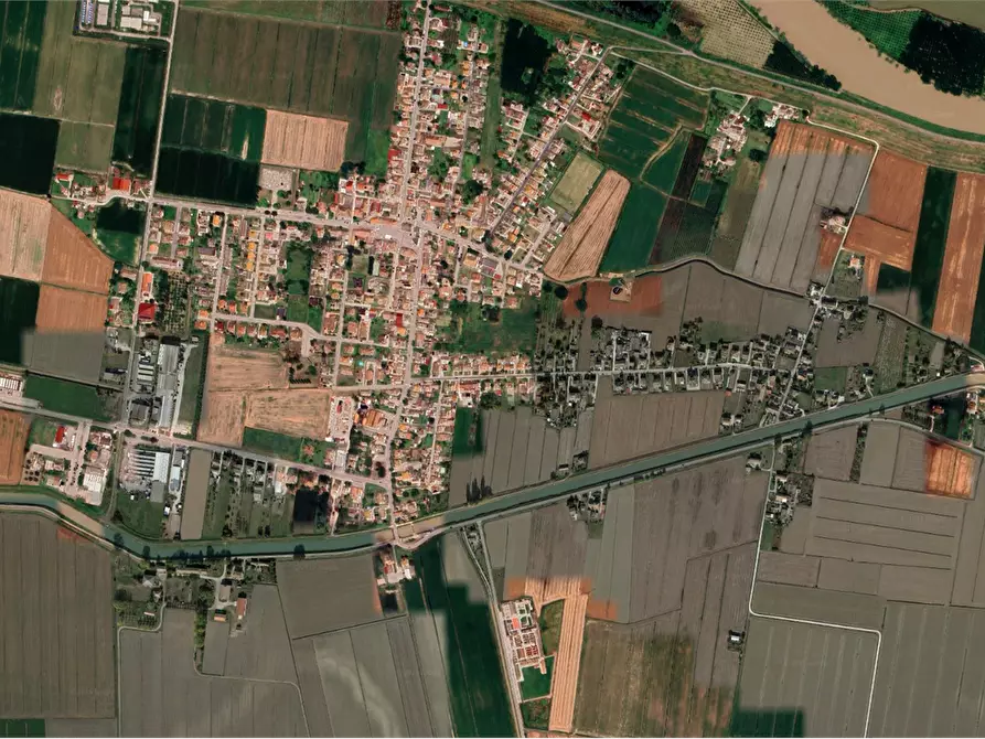 Immagine 5 di Appartamento in vendita  in Via Filippo Pivanti a Riva Del Po