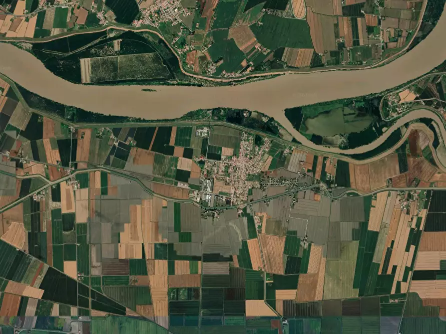 Immagine 2 di Appartamento in vendita  in Via Filippo Pivanti a Riva Del Po