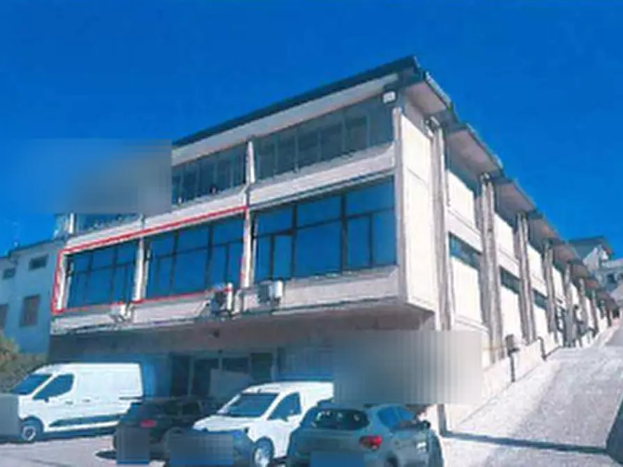 Immagine 4 di Ufficio in vendita  in Via Lorenzo Ghiberti a Pistoia