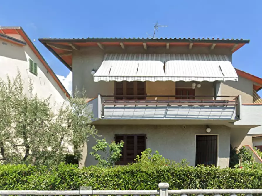 Immagine 7 di Appartamento in vendita  in Via Montalese a Pistoia