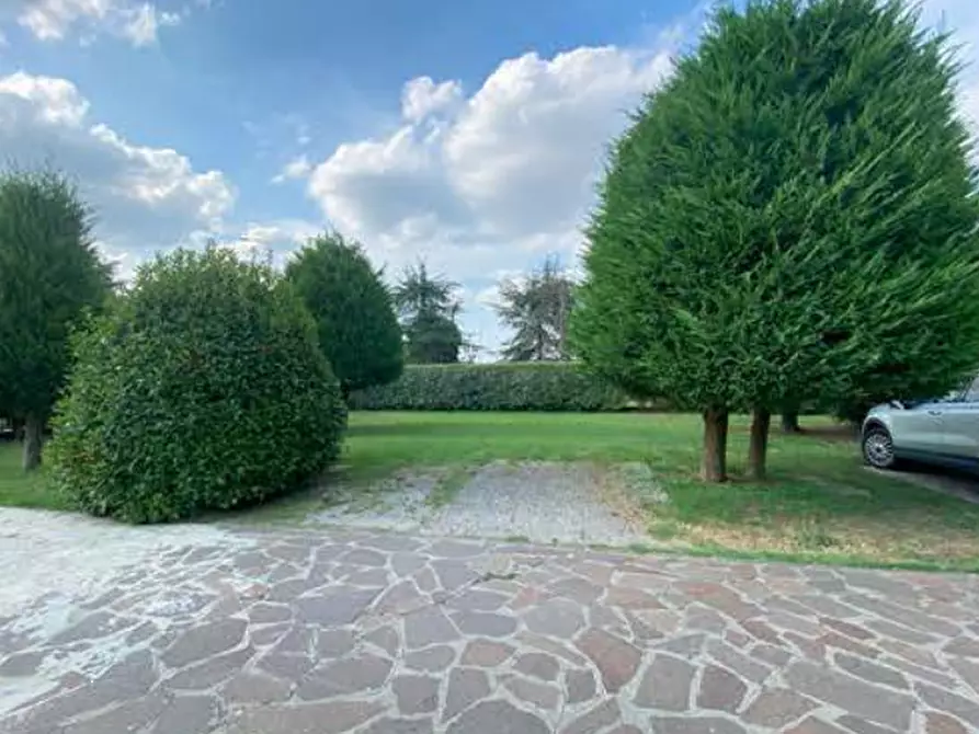 Immagine 5 di Casa indipendente in vendita  in Strada Statale a Mirandola