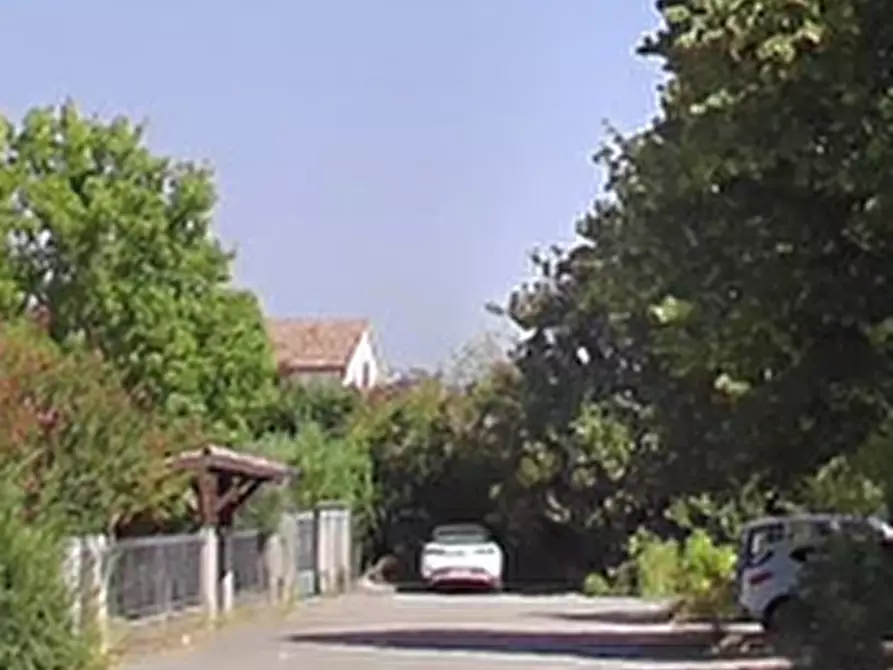 Immagine 19 di Casa indipendente in vendita  in Strada Statale a Mirandola