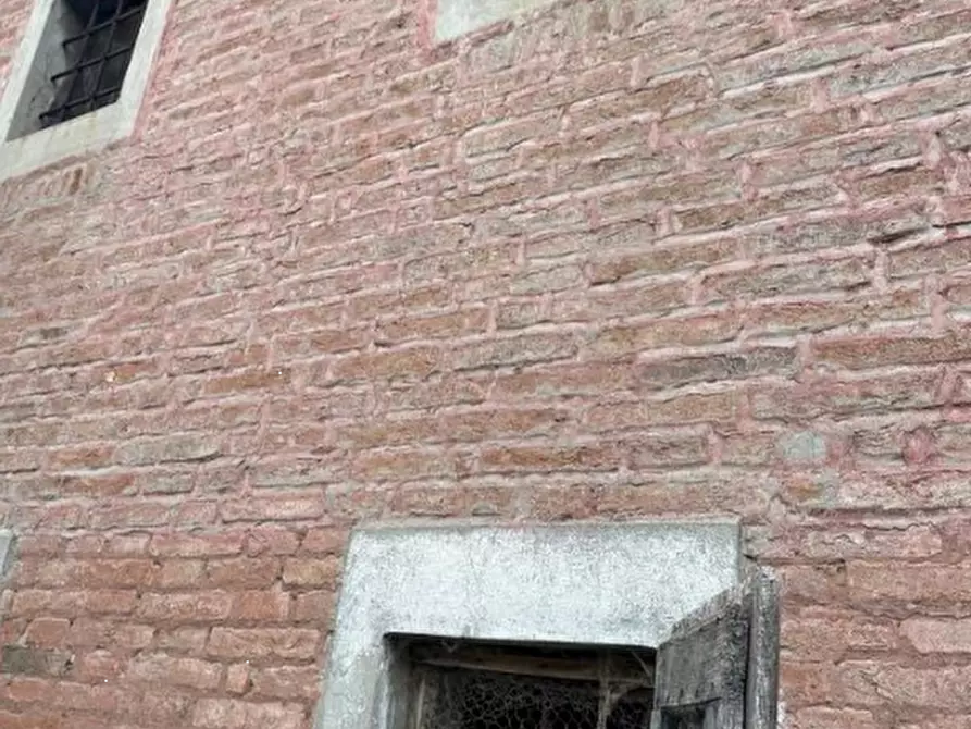 Immagine 2 di Casa indipendente in vendita  in Via Cassola di Sopra a Castelfranco Emilia