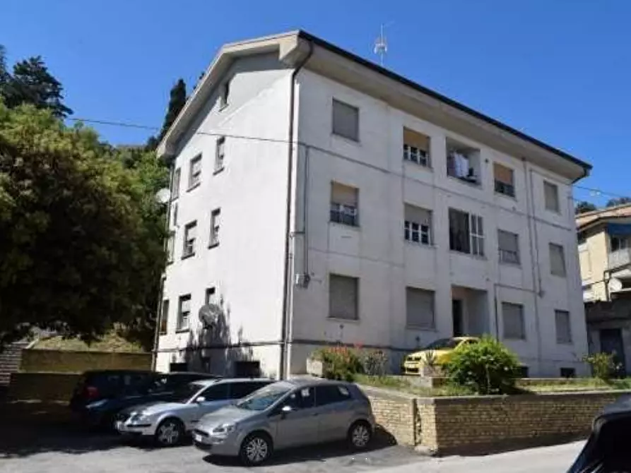 Immagine 1 di Appartamento in vendita  in Via Borgo Nuovo a Monte Urano
